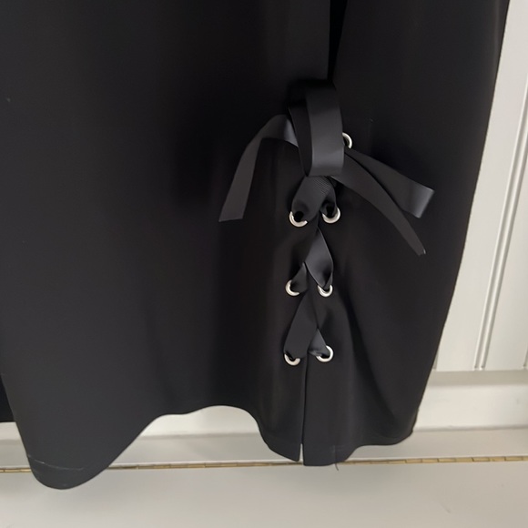 Reitmans Classic Black Short Sleeve Dress with tie bottom - Picture 3 of 6